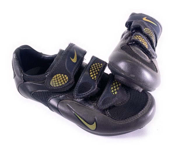 Nike Women s Cipressa Clipless Cycling Shoes, Size 34 EU Fashion