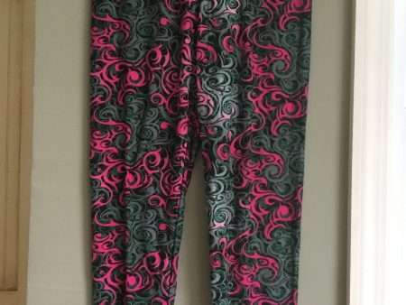 Pink Swirls OS Capri Discount