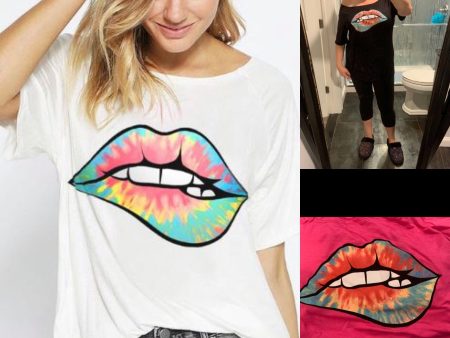 Rainbow lips tee - Black, Off White or Fuchsia For Sale